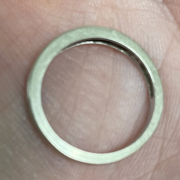 1/10 CT. T.W. Diamond Wedding Band in 10K White Gold US 7 Anniversary Engagement - Picture 7 of 8